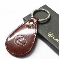 Брелок капля кожаный коричневый (с логотипом Lexus) № OT110-0322L