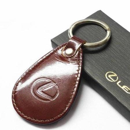 Брелок капля кожаный коричневый (с логотипом Lexus) № OT110-0322L