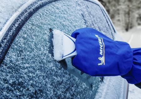 скребок для льда michelin с варежкой № 32637