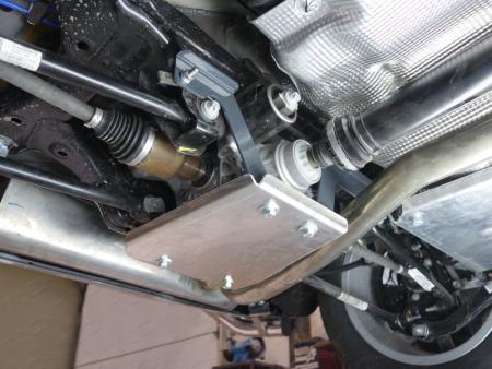 Защита заднего редуктора для Jeep Renegade 4WD (2015-2025) № ZKTCC00168