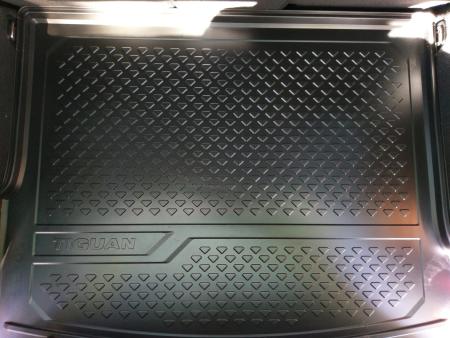 Коврик багажника оригинальный с низким базовым полом багажника для Volkswagen Tiguan (2016-2023) № 5NA061161A