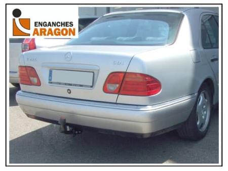 Фаркоп Aragon для Mercedes E-Class (W210) седан (1995-2002) № E4115AA