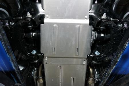 Защита переднего редуктора для Toyota Land Cruiser 300 (2021-2025) № ZKTCC00503